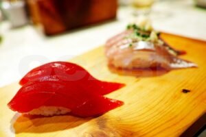 回転寿司と塗装店